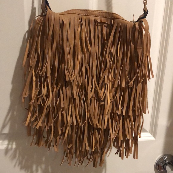 NEW WITHOUT TAG, brown with tassel synthetic leather bag - Picture 2 of 7